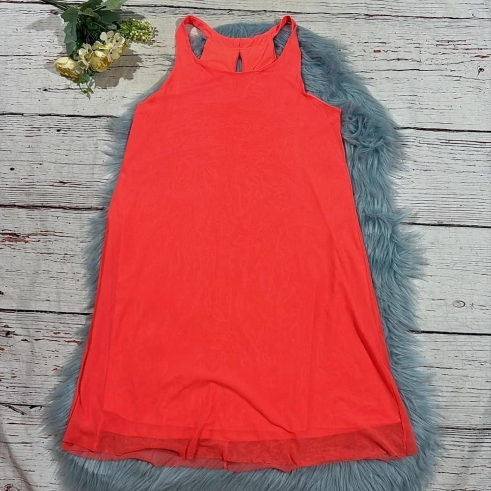oiselle mio mesh dress $72 NWT Oiselle Athleticwear White Mio Mesh Dress Size 6